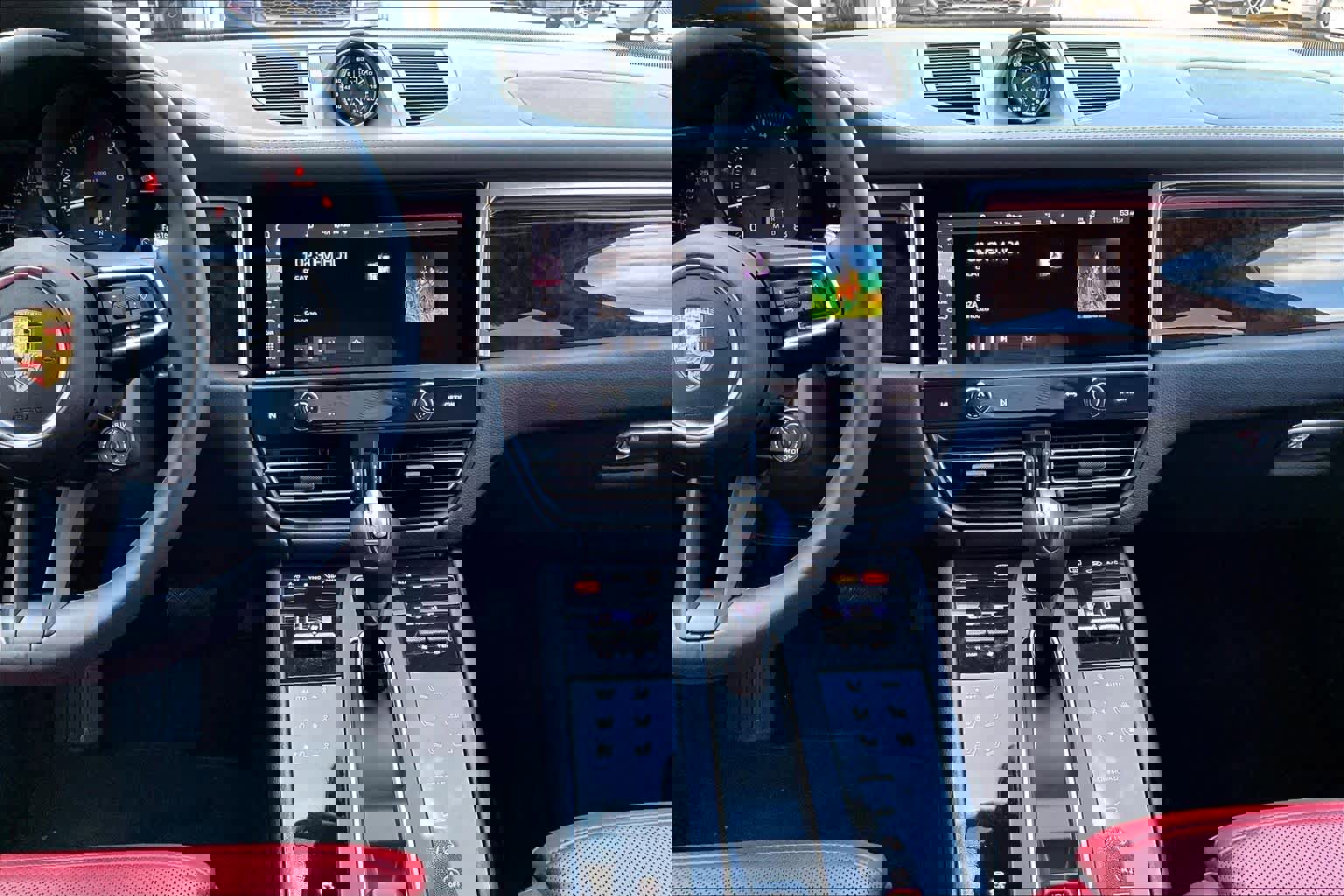 Used 2022 Porsche Macan image 7