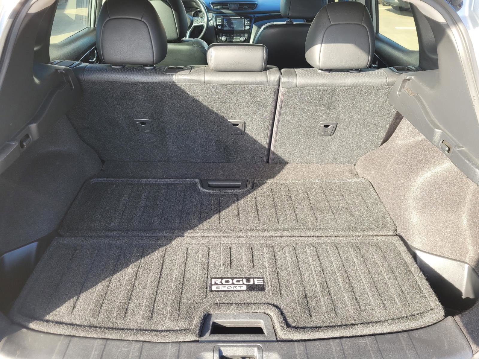 Used 2017 Nissan Rogue Sport SL w/ SL Premium Package image 18