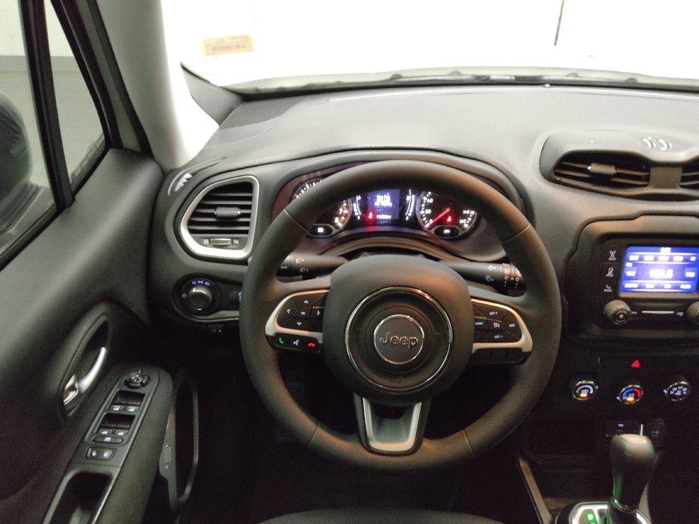 Used 2020 Jeep Renegade Sport FWD image 22
