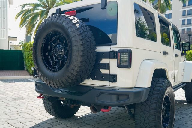 Used 2016 Jeep Wrangler Unlimited Rubicon AWD/4WD image 50