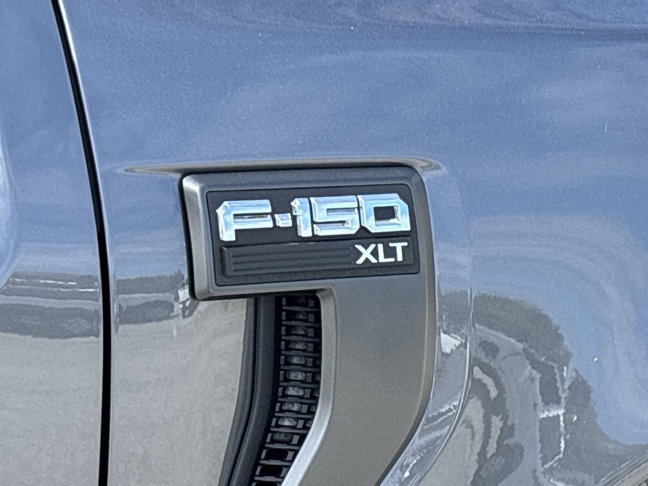 Used 2023 Ford F150 XLT w/ Equipment Group 302A High image 8