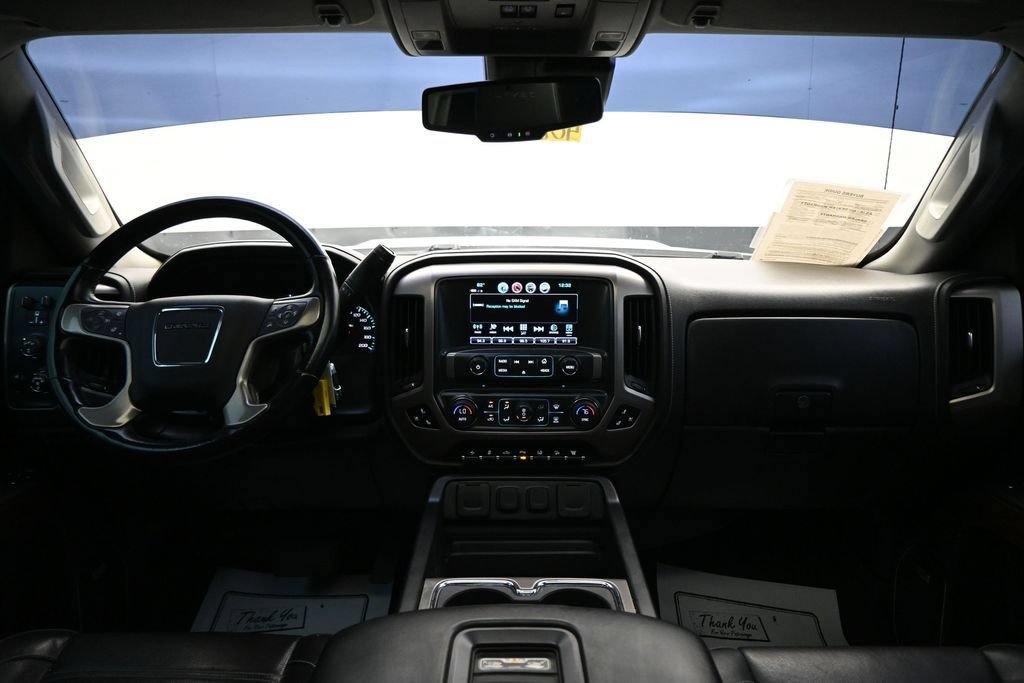 Used 2019 GMC Sierra 2500 Denali w/ Suspension Package, Off-Road AWD/4WD image 13