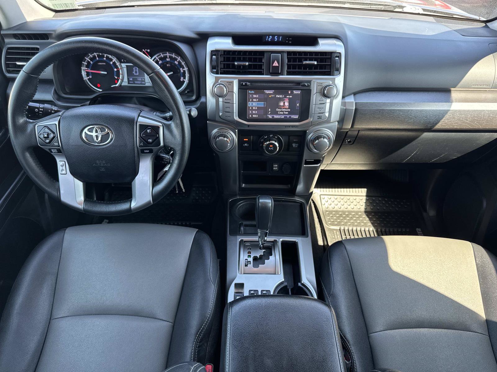 Used 2018 Toyota 4Runner SR5 Premium w/ Convenience Package RWD image 9