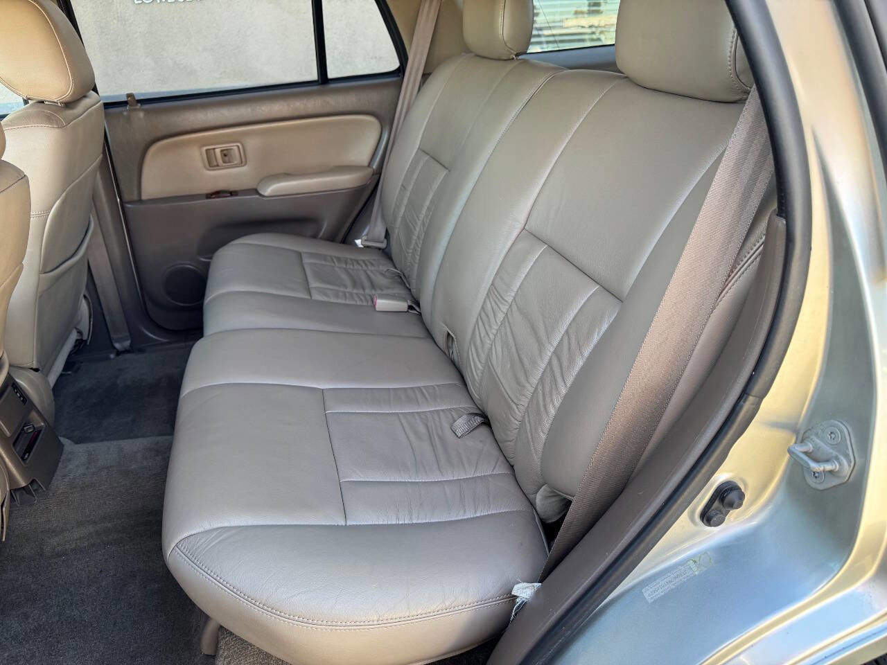 Used 2000 Toyota 4Runner Limited image 13