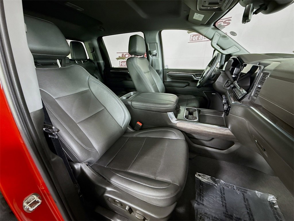 Used 2024 Chevrolet Silverado 3500 LTZ w/ LTZ Convenience Package image 32