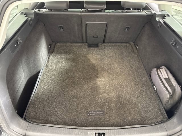 Used 2015 Volkswagen Golf SE image 19