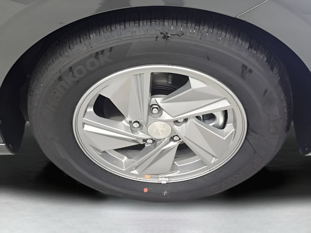New 2026 Hyundai Elantra SE FWD image 42