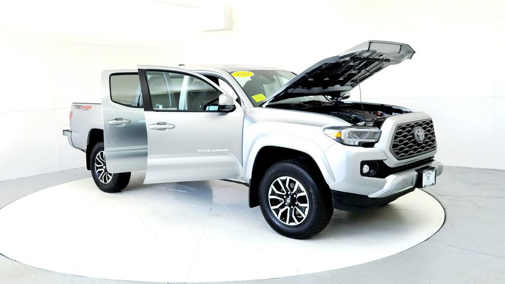 Certified 2023 Toyota Tacoma TRD Sport w/ Technology Package AWD/4WD image 12