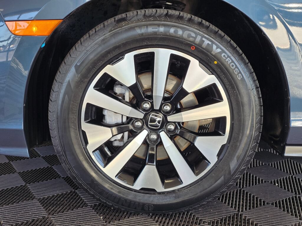 Used 2025 Honda Odyssey EX-L image 10