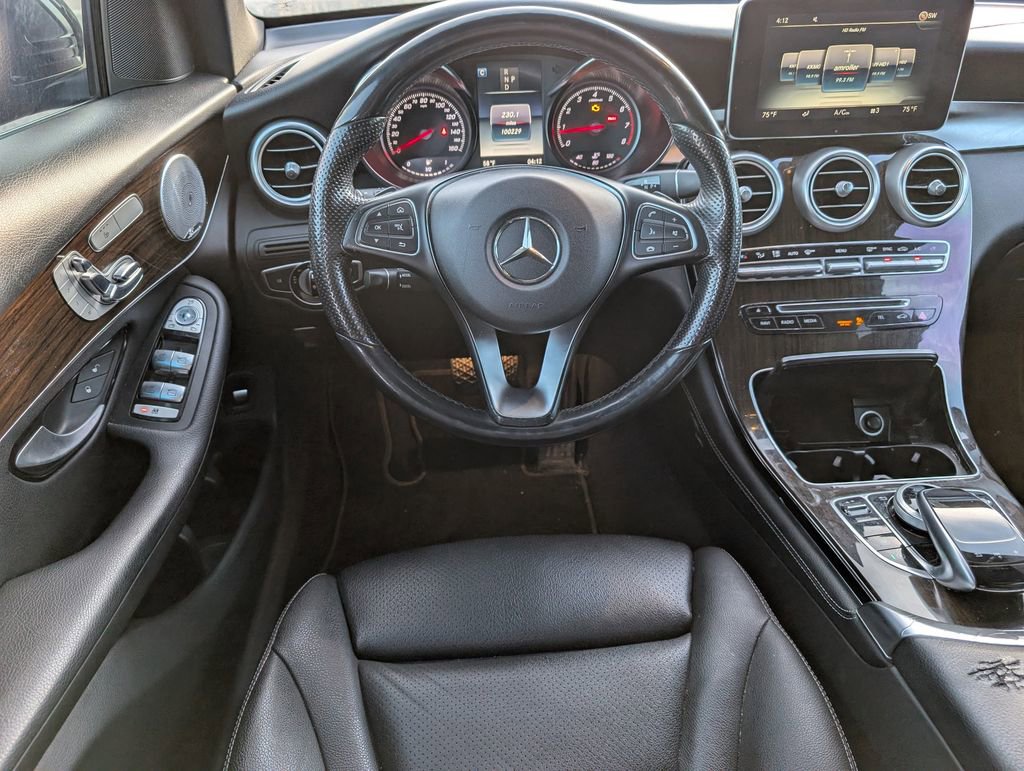 Used 2017 Mercedes-Benz GLC 300 4MATIC image 23