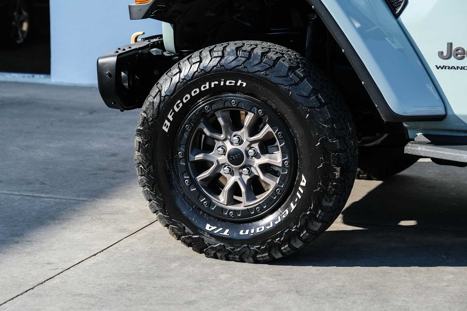 Used 2023 Jeep Wrangler Unlimited Rubicon 392 w/ Trailer Tow Package AWD/4WD image 21