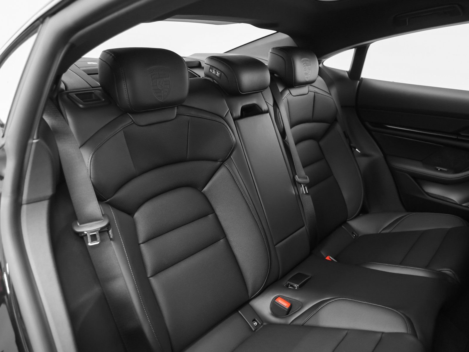 New 2026 Porsche Taycan image 27