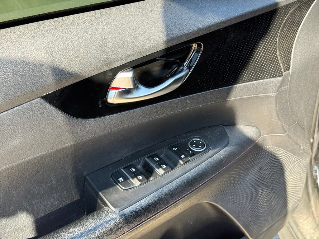 Used 2021 Kia Forte GT FWD image 11