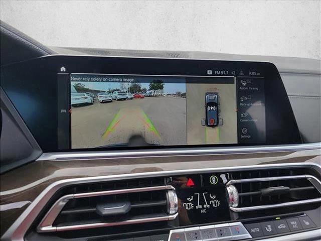 Used 2022 BMW X5 xDrive40i w/ Premium Package image 11