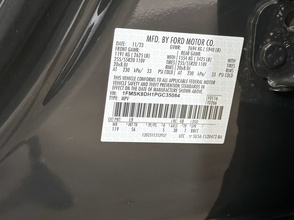 Used 2023 Ford Explorer XLT w/ Equipment Group 202A AWD/4WD image 35