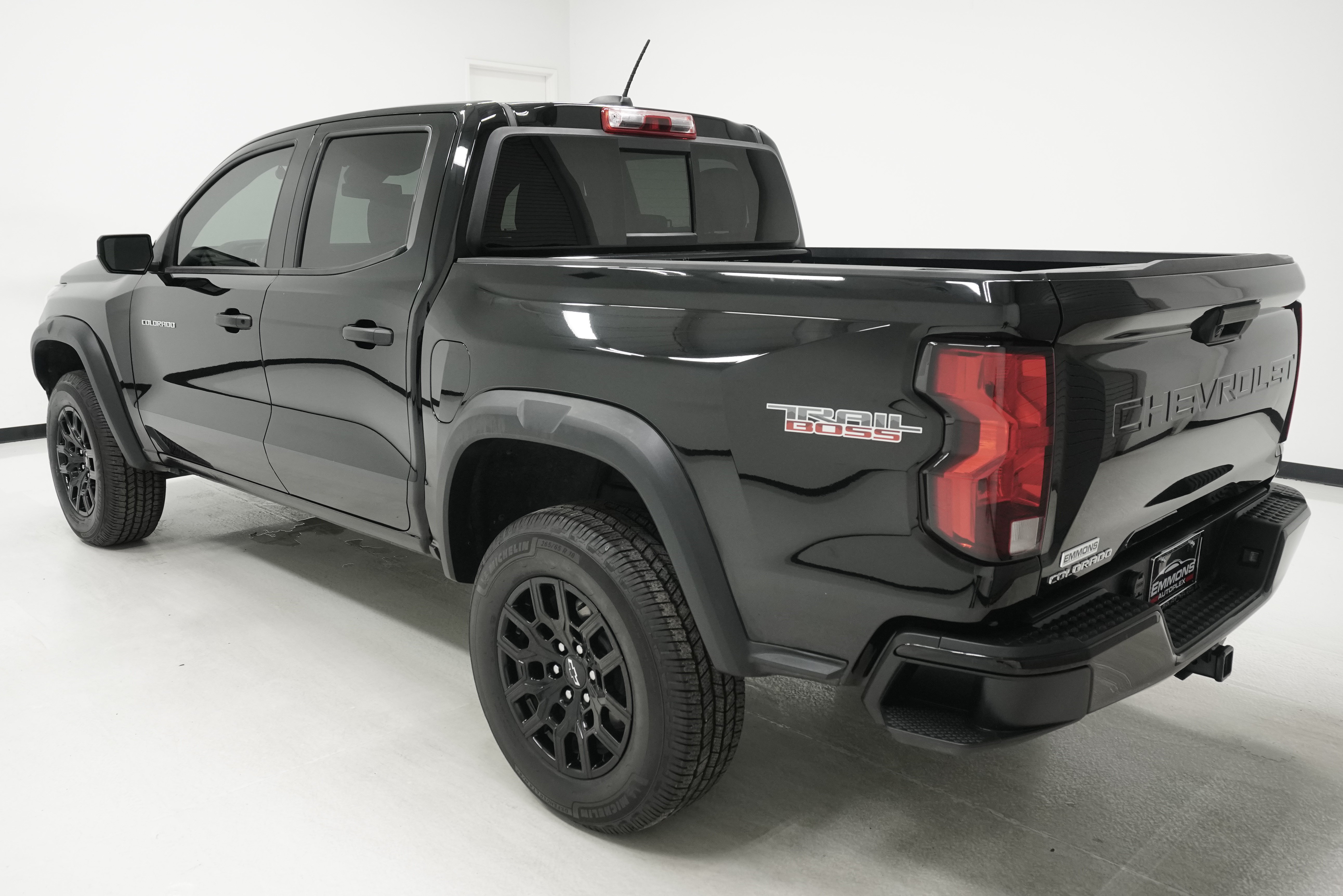 Used 2024 Chevrolet Colorado Trail Boss w/ Advanced Trailering Package AWD/4WD image 5