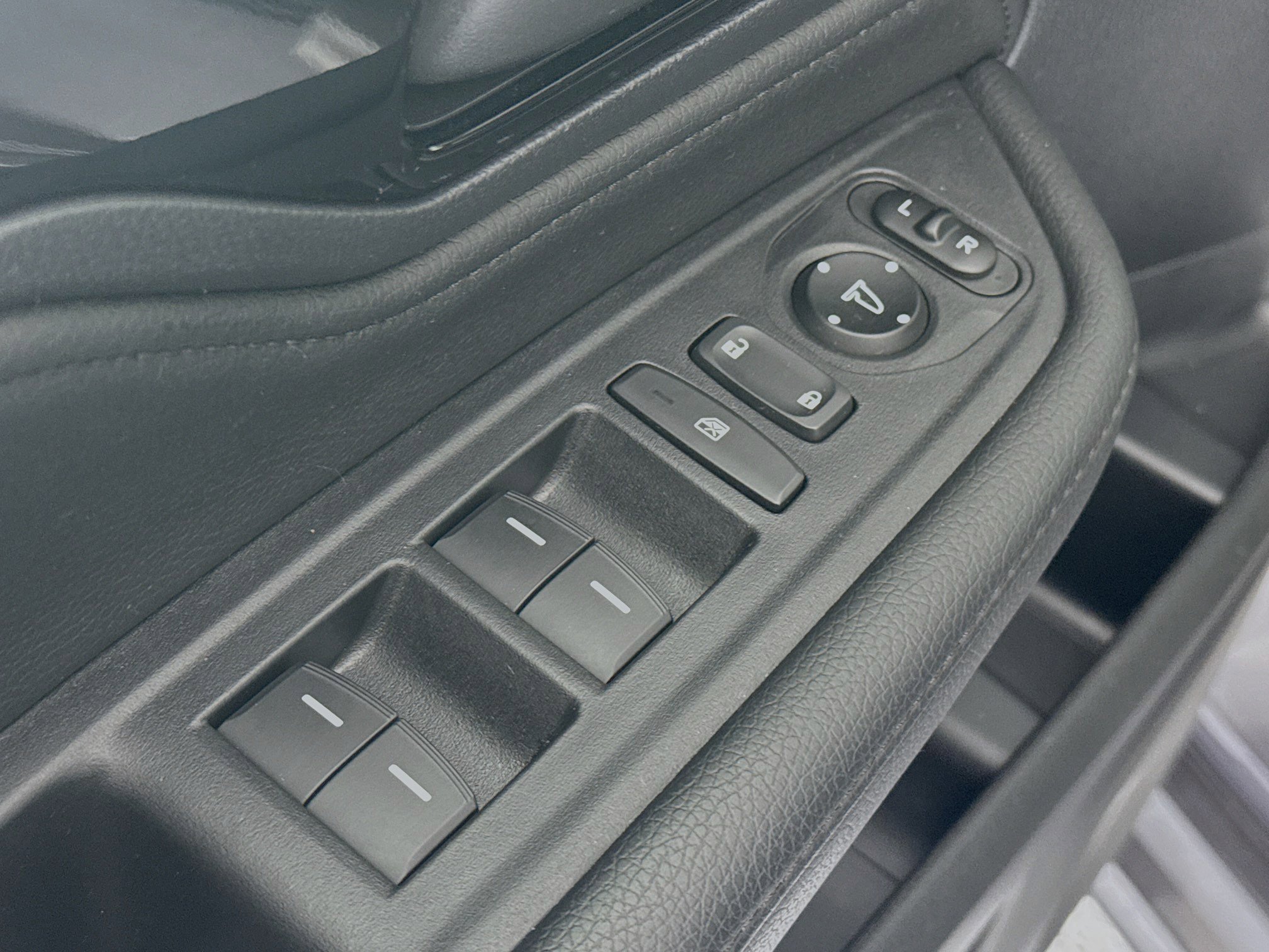 Certified 2025 Honda Odyssey Touring image 18