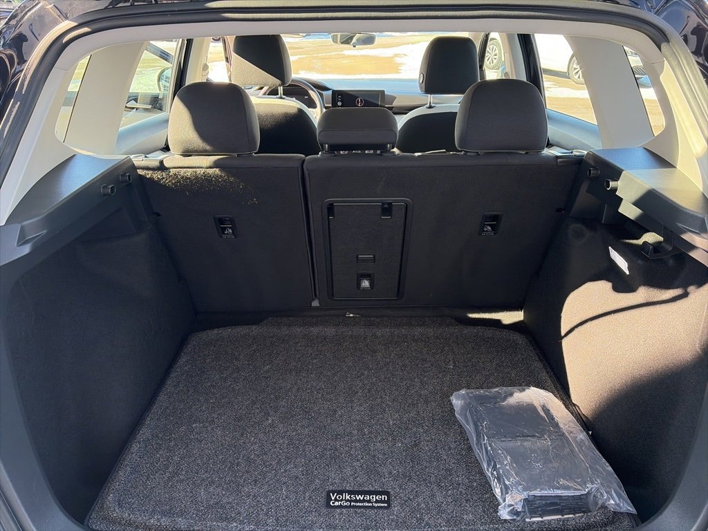 Certified 2025 Volkswagen Taos S image 14