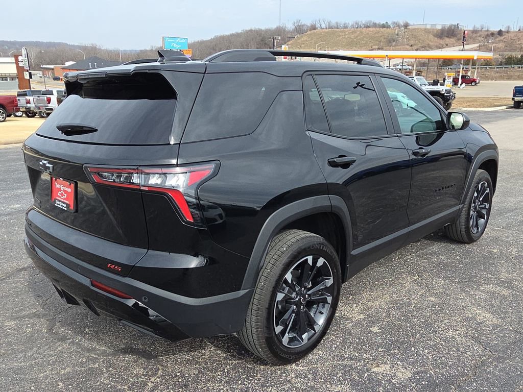 New 2026 Chevrolet Equinox RS w/ Convenience Package III FWD image 8