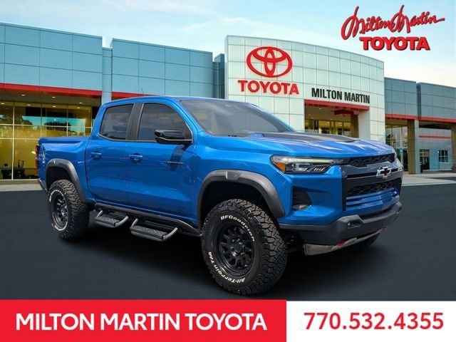 Used 2024 Chevrolet Colorado ZR2 w/ Technology Package AWD/4WD image 1
