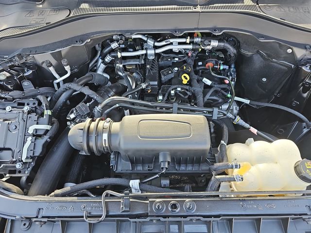 Used 2022 Ford Explorer XLT w/ Equipment Group 202A image 33