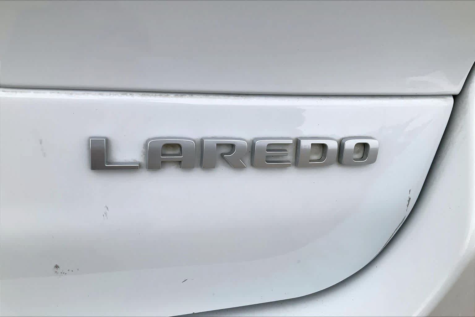 Used 2024 Jeep Grand Cherokee L Laredo RWD image 7