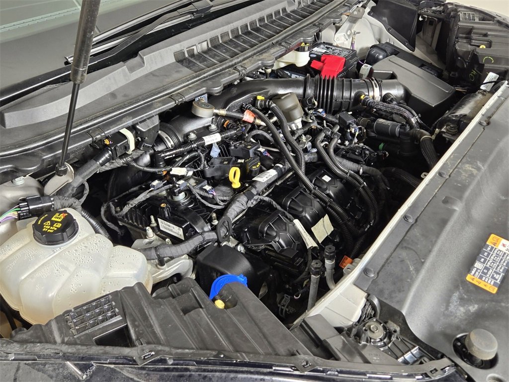 Used 2019 Ford Edge Titanium w/ Equipment Group 301A image 24