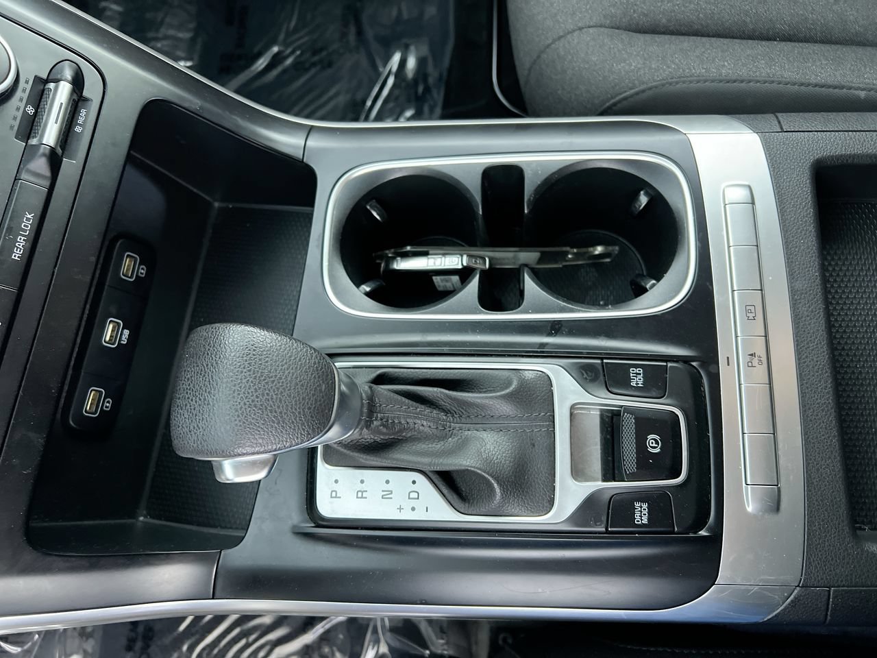 Certified 2024 Kia Carnival LX FWD image 20