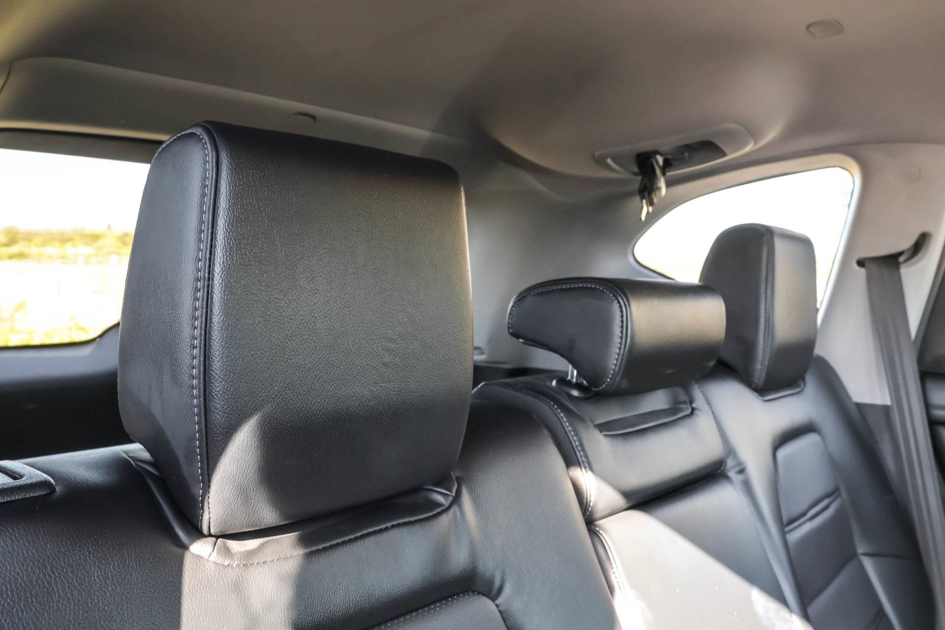 Used 2020 Honda CR-V Touring image 40