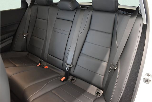 Used 2025 Mercedes-Benz GLE 350 4MATIC image 7