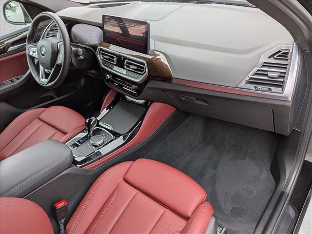 Used 2025 BMW X4 xDrive30i AWD/4WD image 23