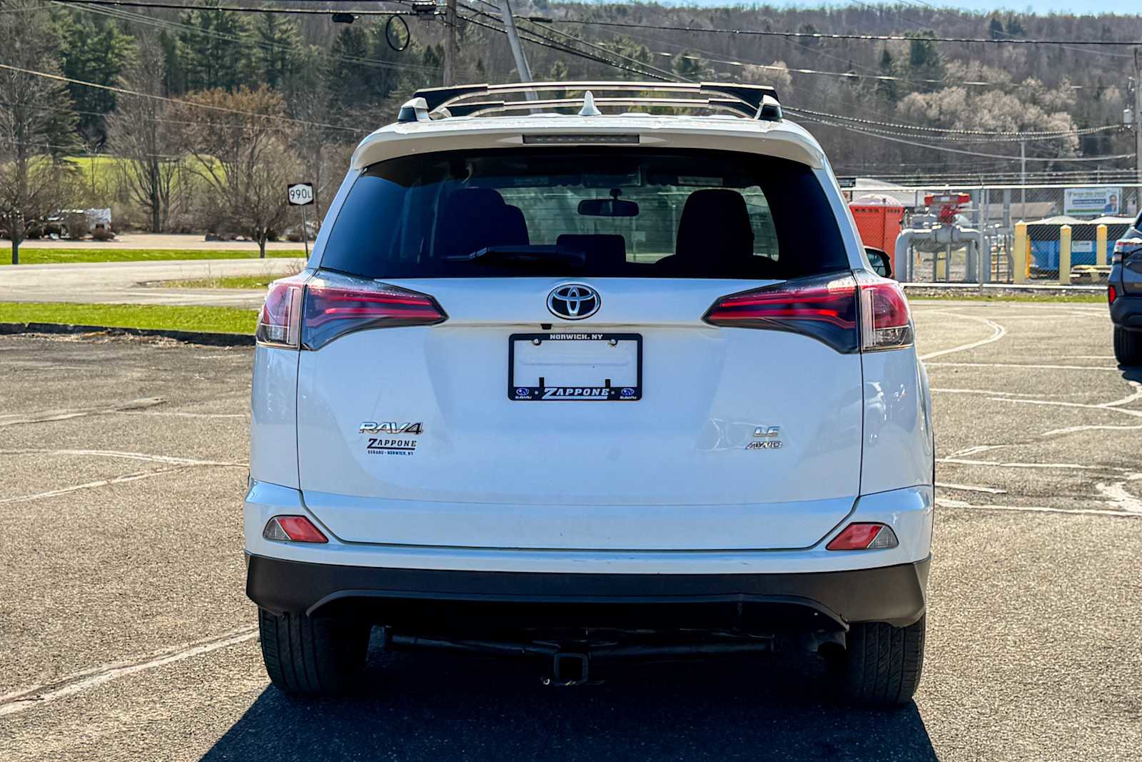 Used 2016 Toyota RAV4 LE image 4