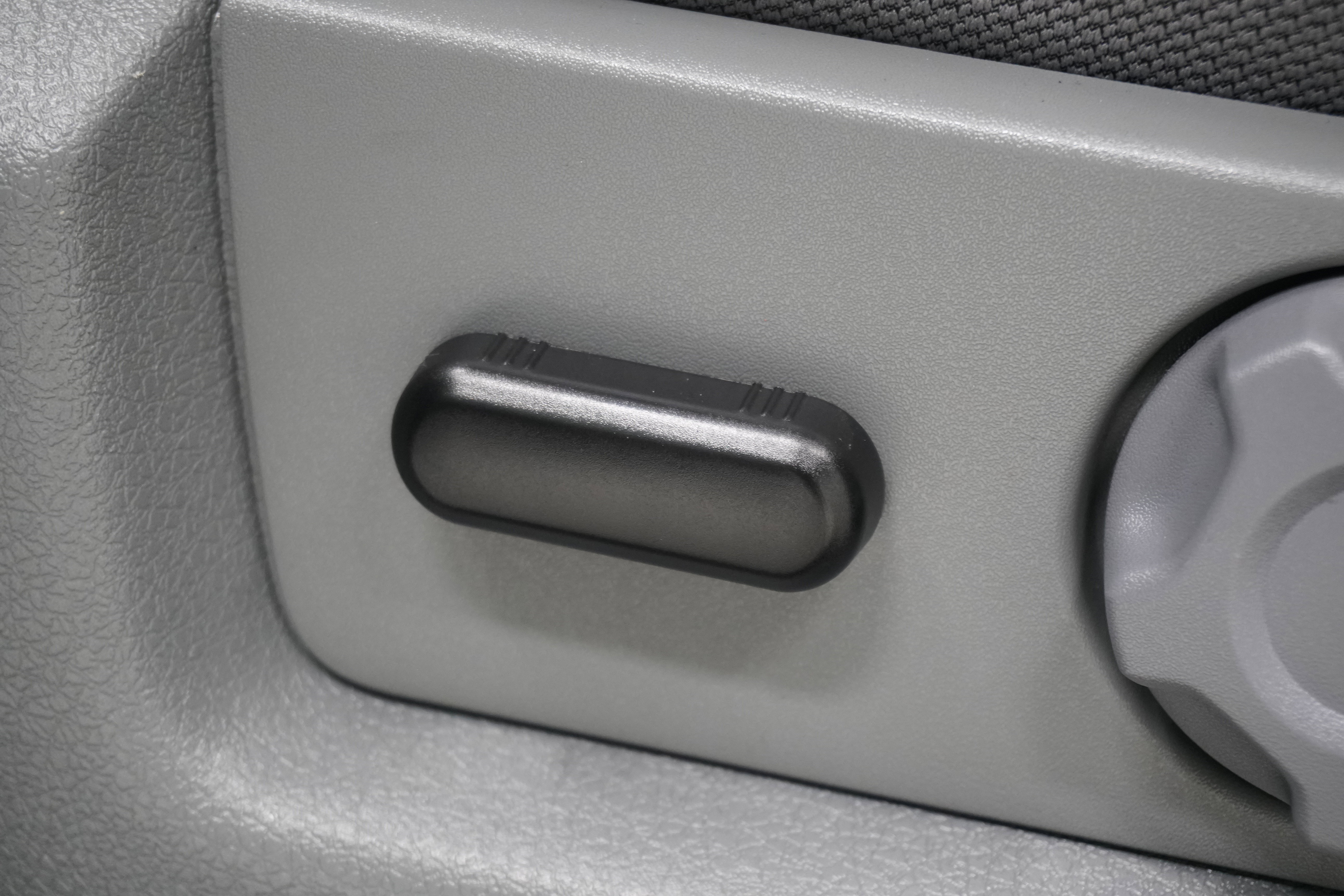 Used 2013 Ford F150 XLT w/ Luxury Equipment Group image 15