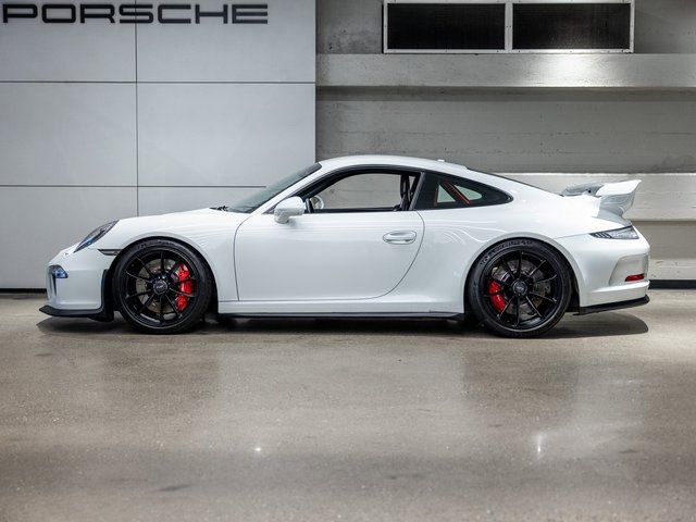 Used 2015 Porsche 911 GT3 w/ Carbon Interior Package RWD image 2