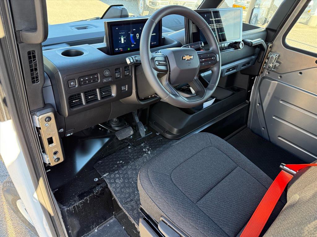 New 2025 Chevrolet Brightdrop 400 w/ Power Door Package image 14