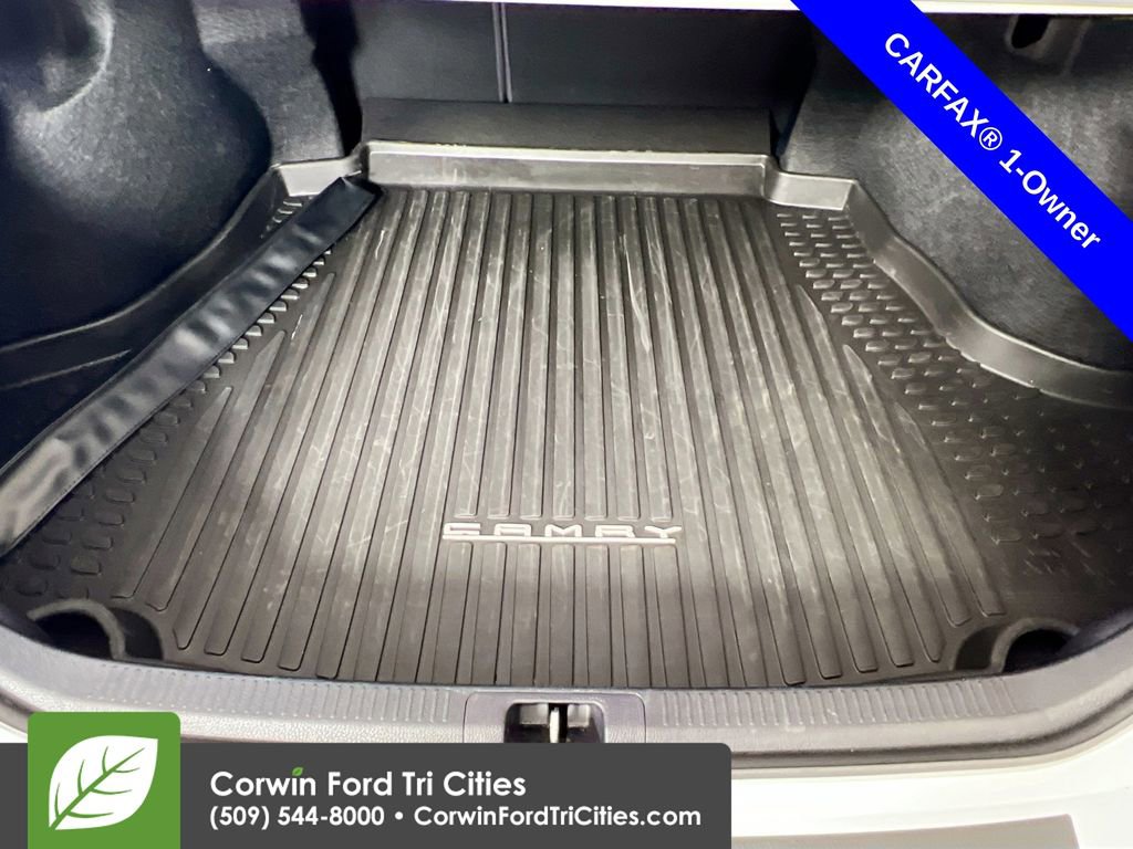 Used 2024 Toyota Camry XSE w/ Navigation Package image 14
