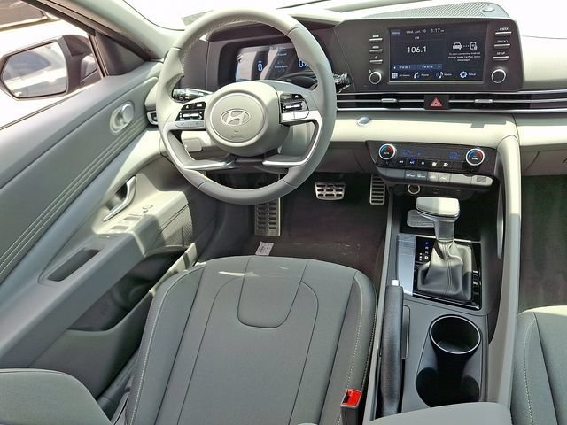 New 2026 Hyundai Elantra Sport FWD image 9