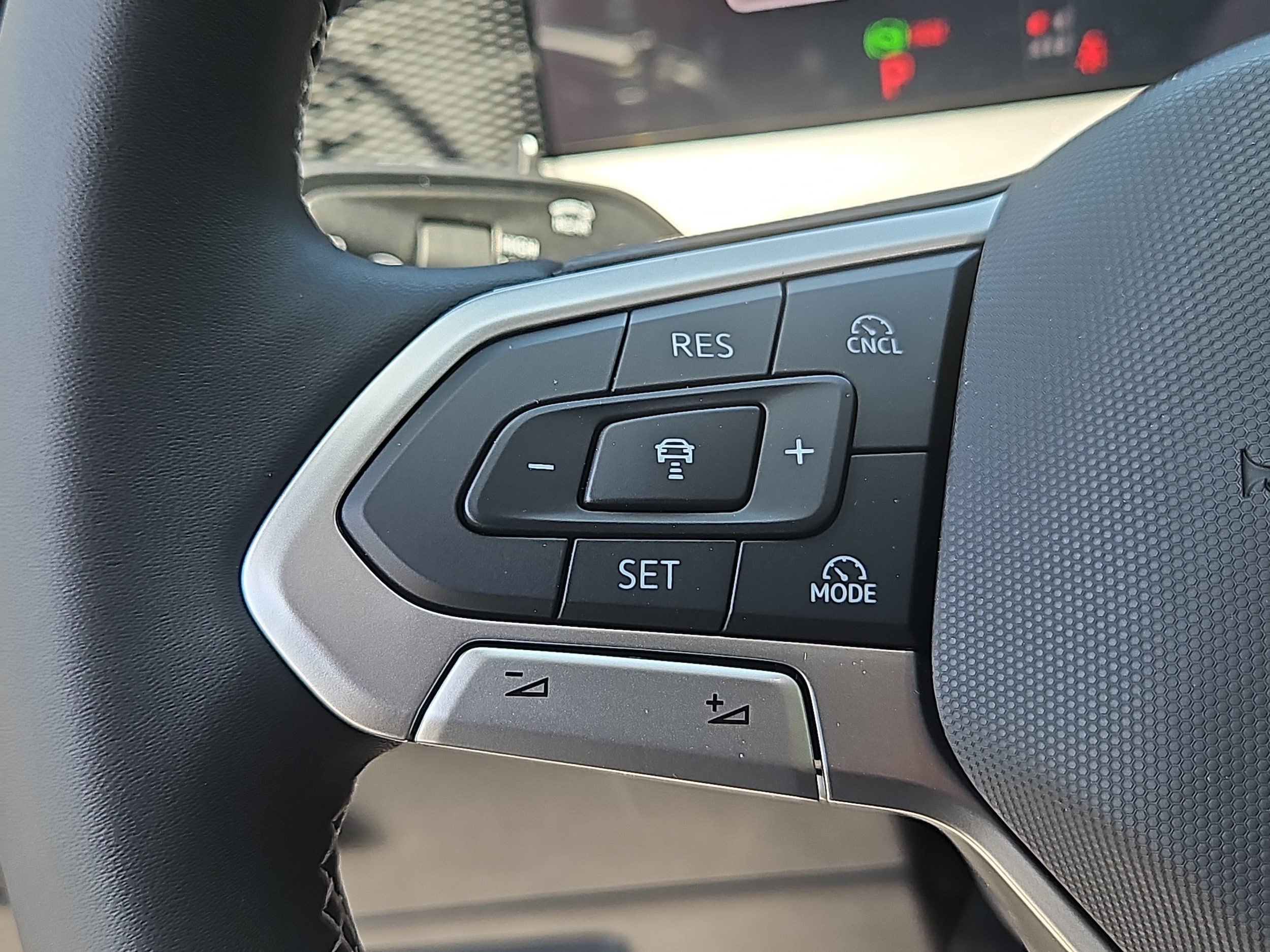New 2026 Volkswagen Tiguan S AWD/4WD image 8