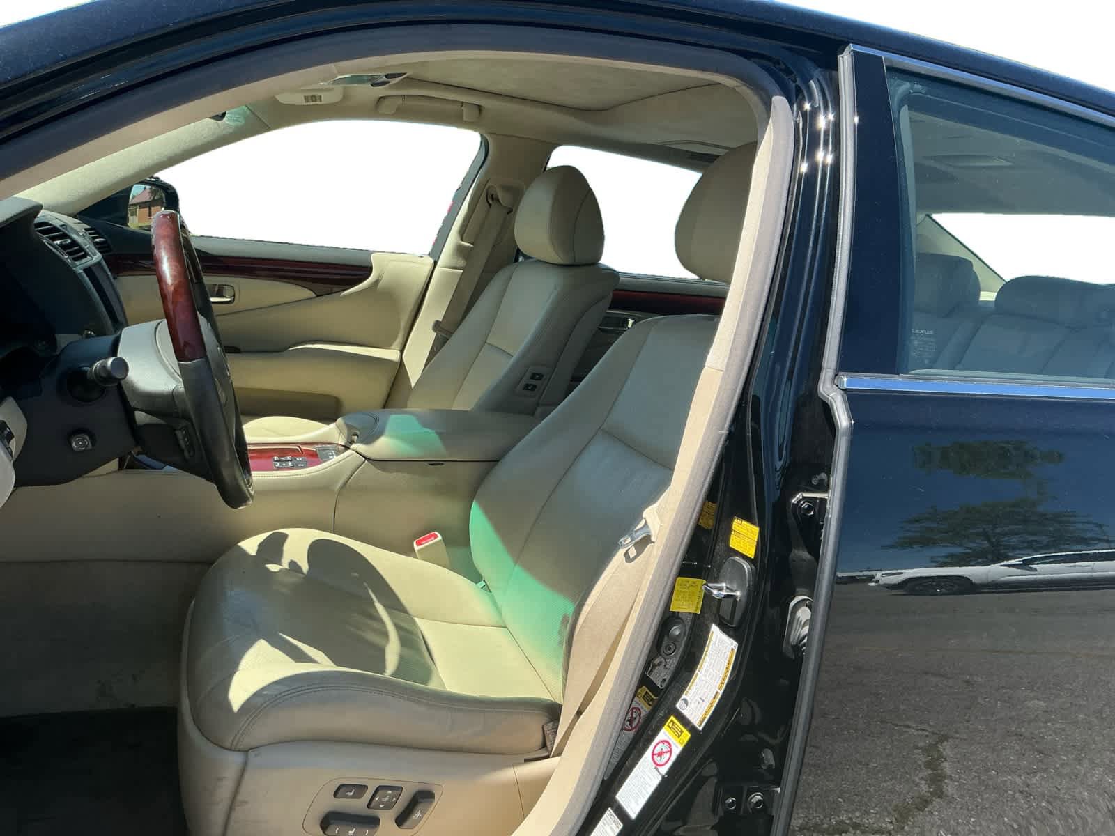 Used 2011 Lexus LS 460 L w/ Rear Seat Upgrade Pkg AWD/4WD image 9