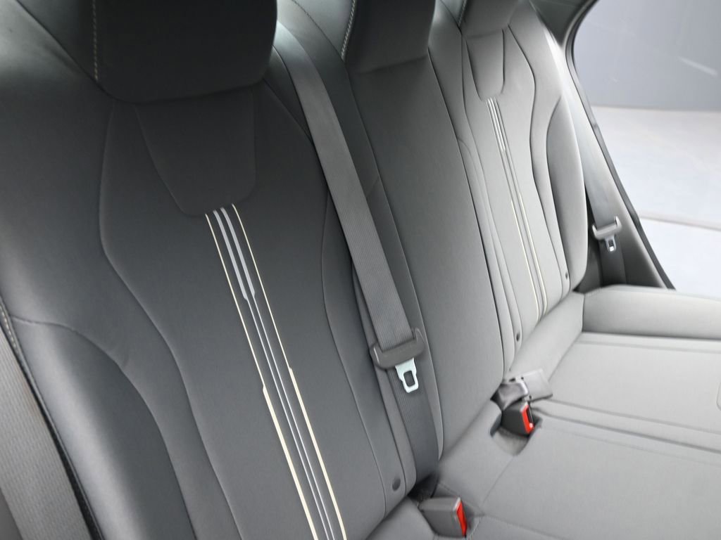Used 2023 Hyundai Elantra SEL image 29
