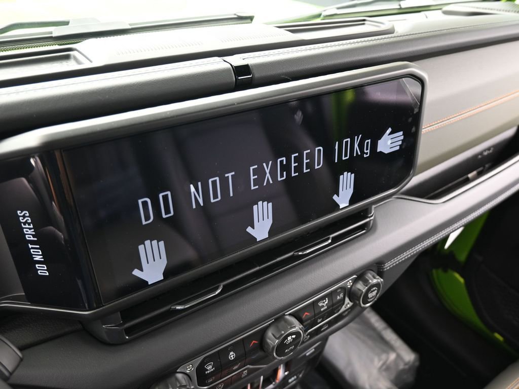 Used 2025 Jeep Gladiator Mojave image 23