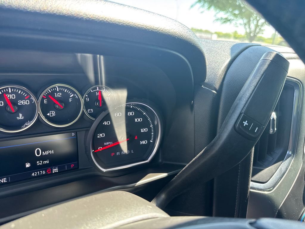 Used 2021 Chevrolet Silverado 1500 LT Trail Boss w/ Bed Protection Package AWD/4WD image 26