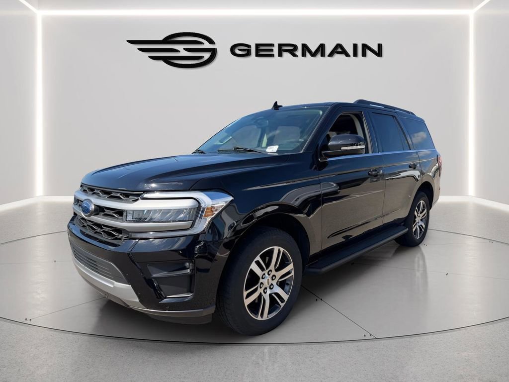 Certified 2024 Ford Expedition XLT image 3