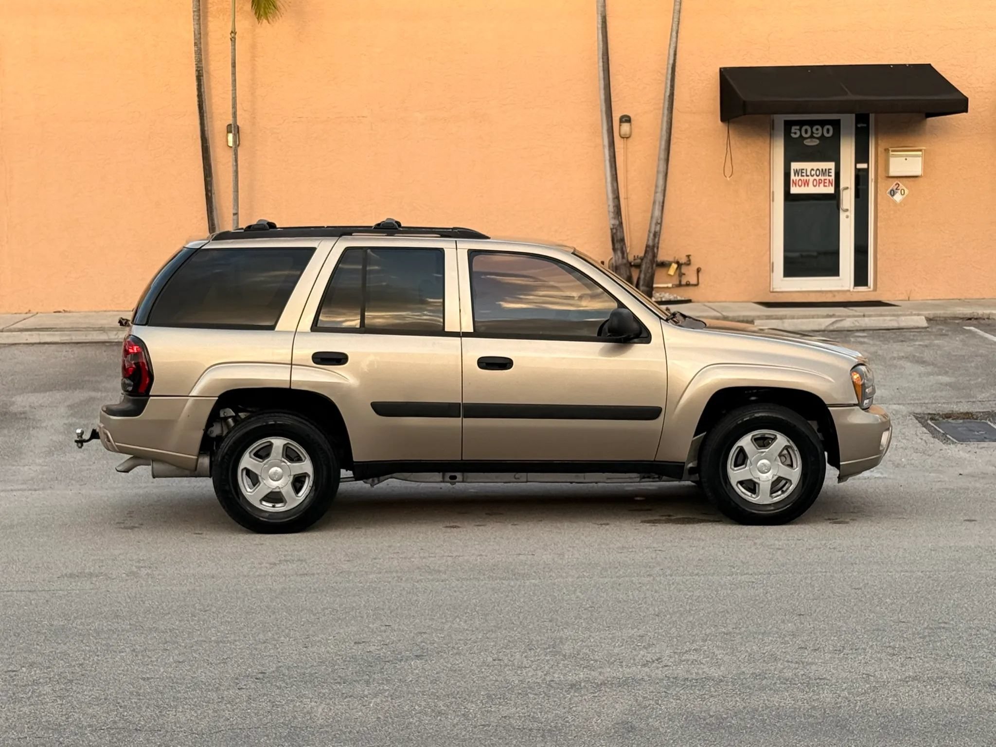 Used 2005 Chevrolet TrailBlazer LS w/ LS Preferred Equipment Group RWD image 8
