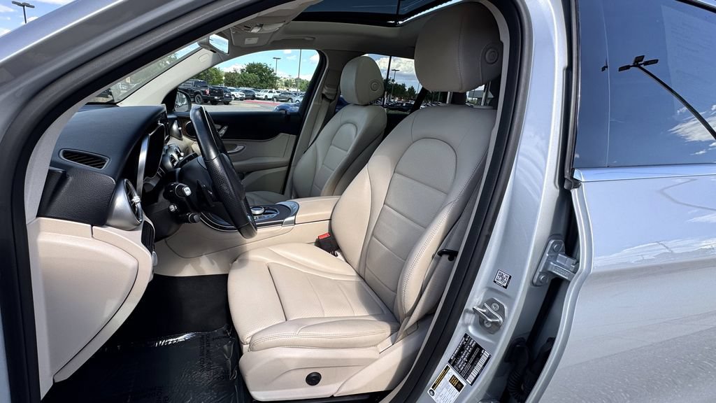 Used 2019 Mercedes-Benz GLC 300 4MATIC image 20