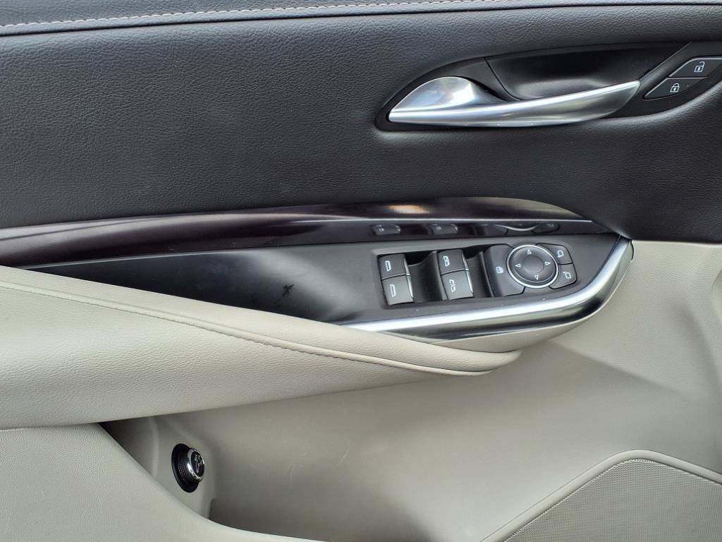 Used 2022 Cadillac XT4 Luxury image 18