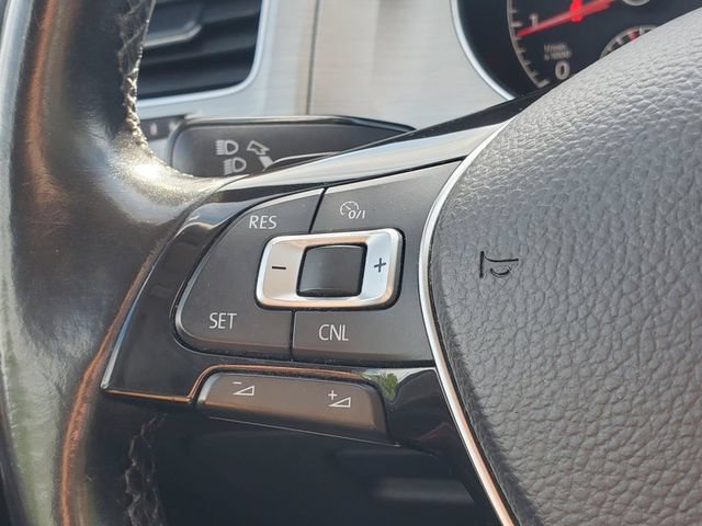Used 2015 Volkswagen Golf S FWD image 15