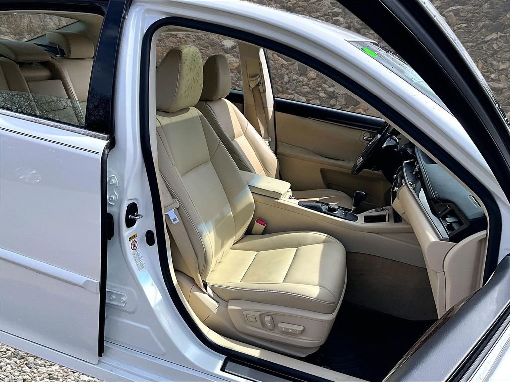 Used 2013 Lexus ES 350 w/ Premium Pkg image 7