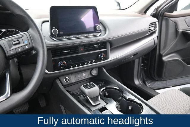 Used 2023 Nissan Rogue SV AWD/4WD image 16