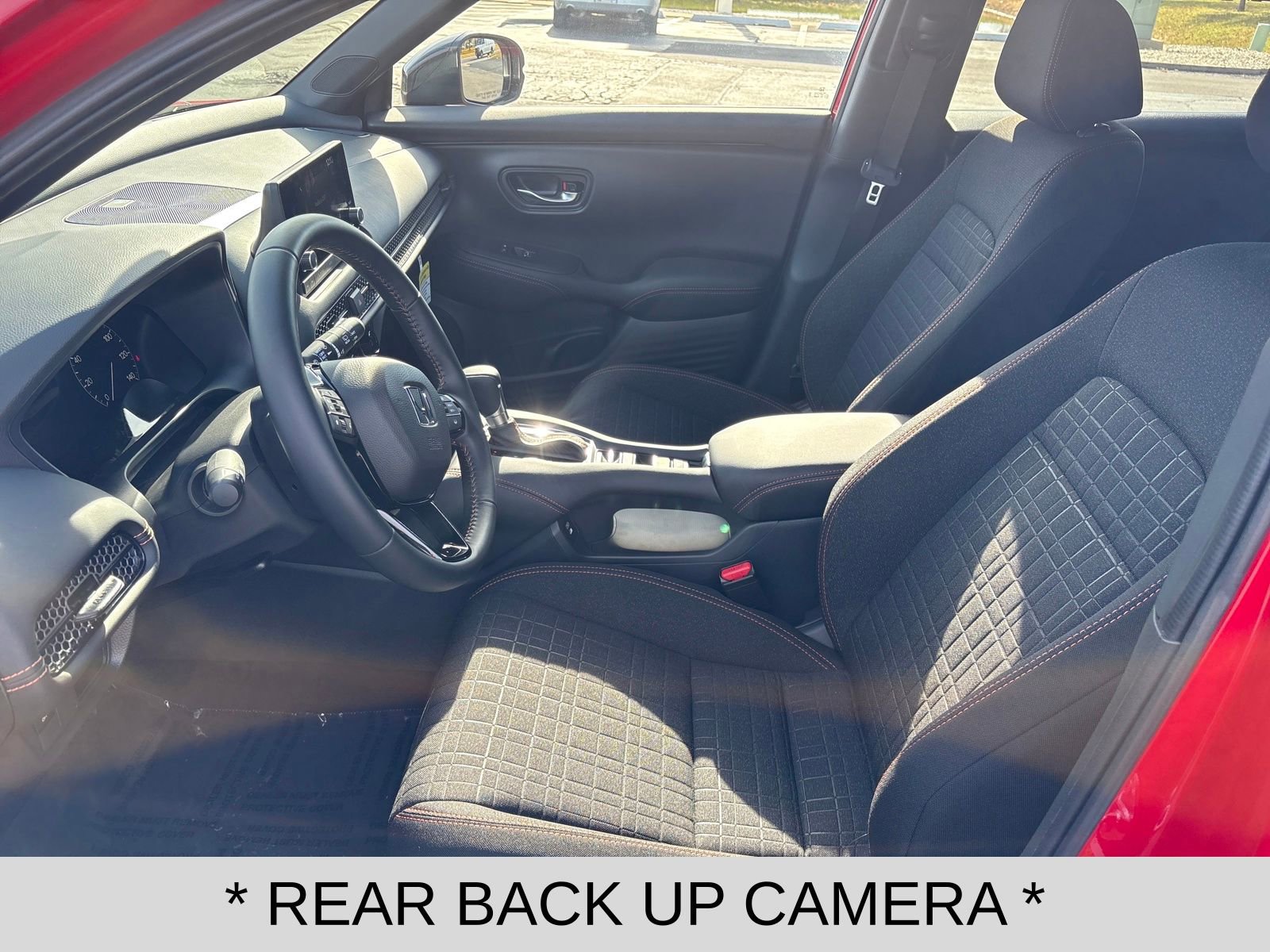 Used 2025 Honda HR-V Sport image 9